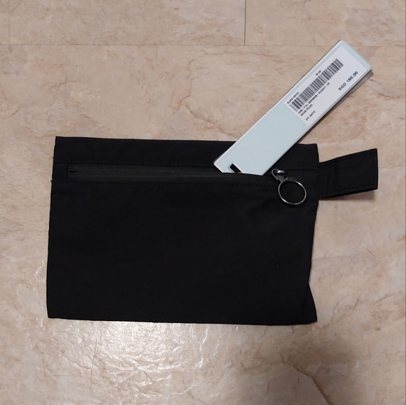 Off-white nylon pouch nwt - Picture 3 of 7